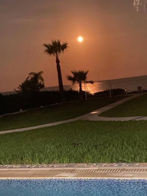 Ionion Beachfront Villa Ayia Napa Exterior photo
