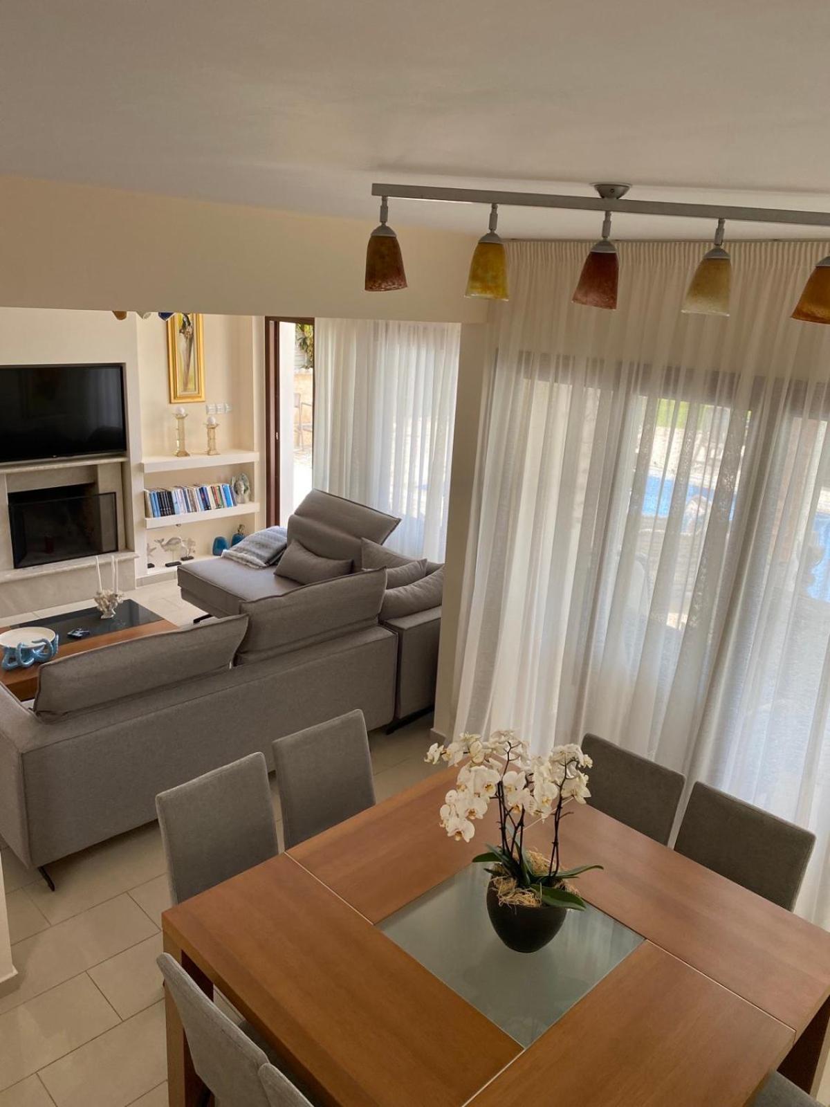 Ionion Beachfront Villa Ayia Napa Exterior photo